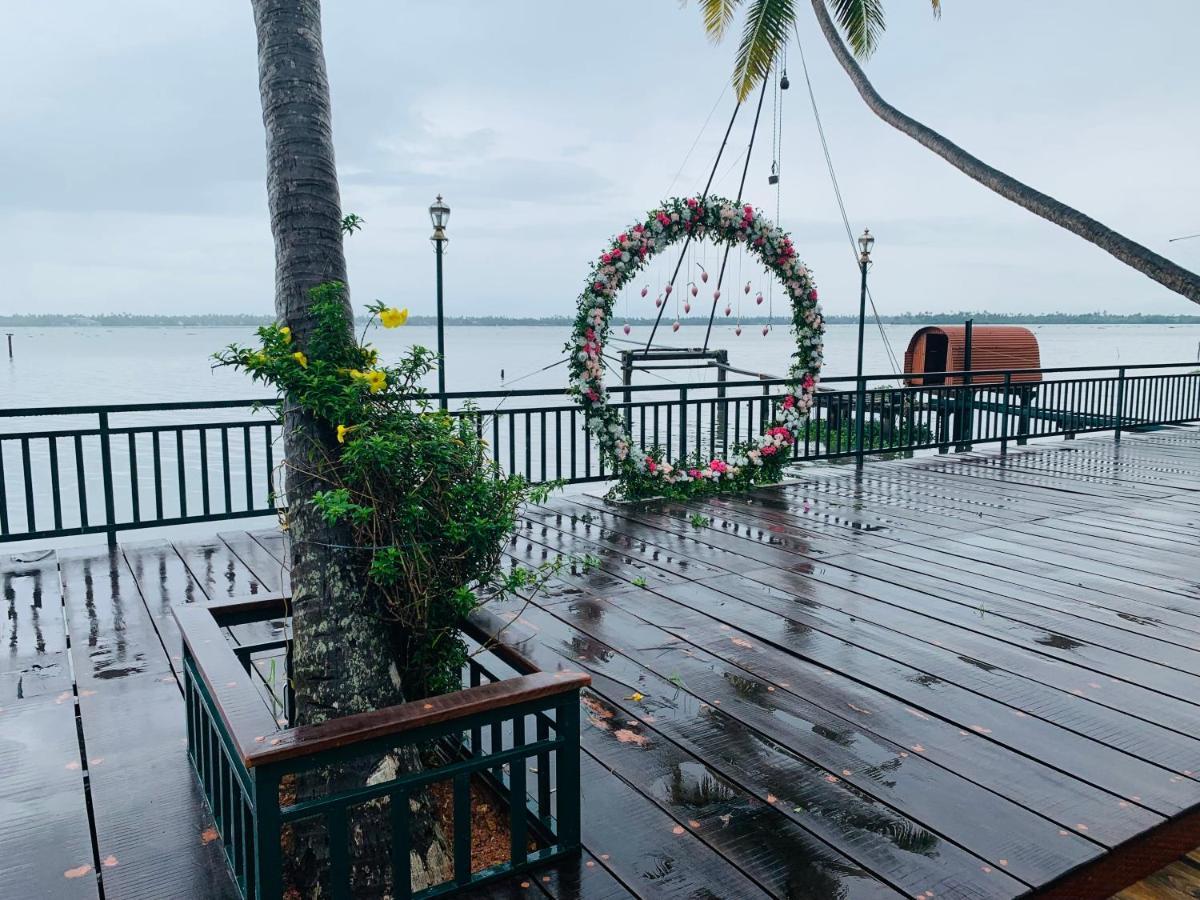 Kallanchery Retreat Kochi Екстериор снимка