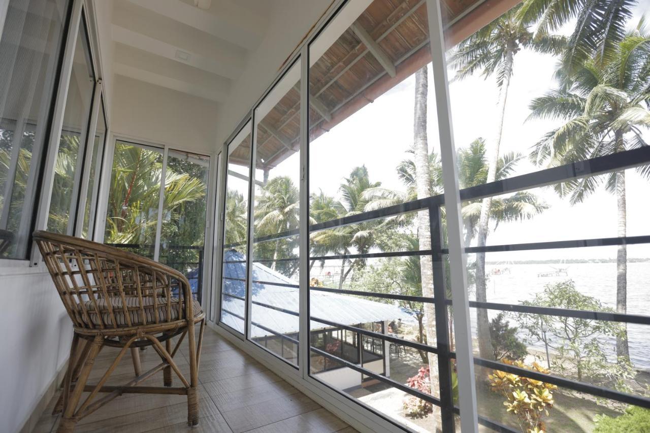 Kallanchery Retreat Kochi Екстериор снимка