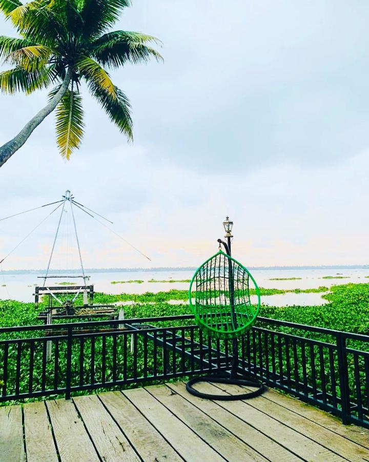Kallanchery Retreat Kochi Екстериор снимка