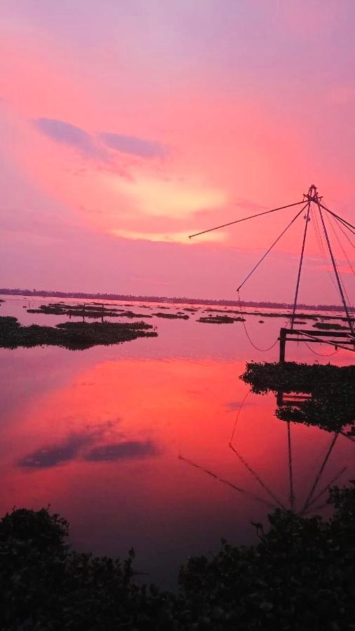Kallanchery Retreat Kochi Екстериор снимка