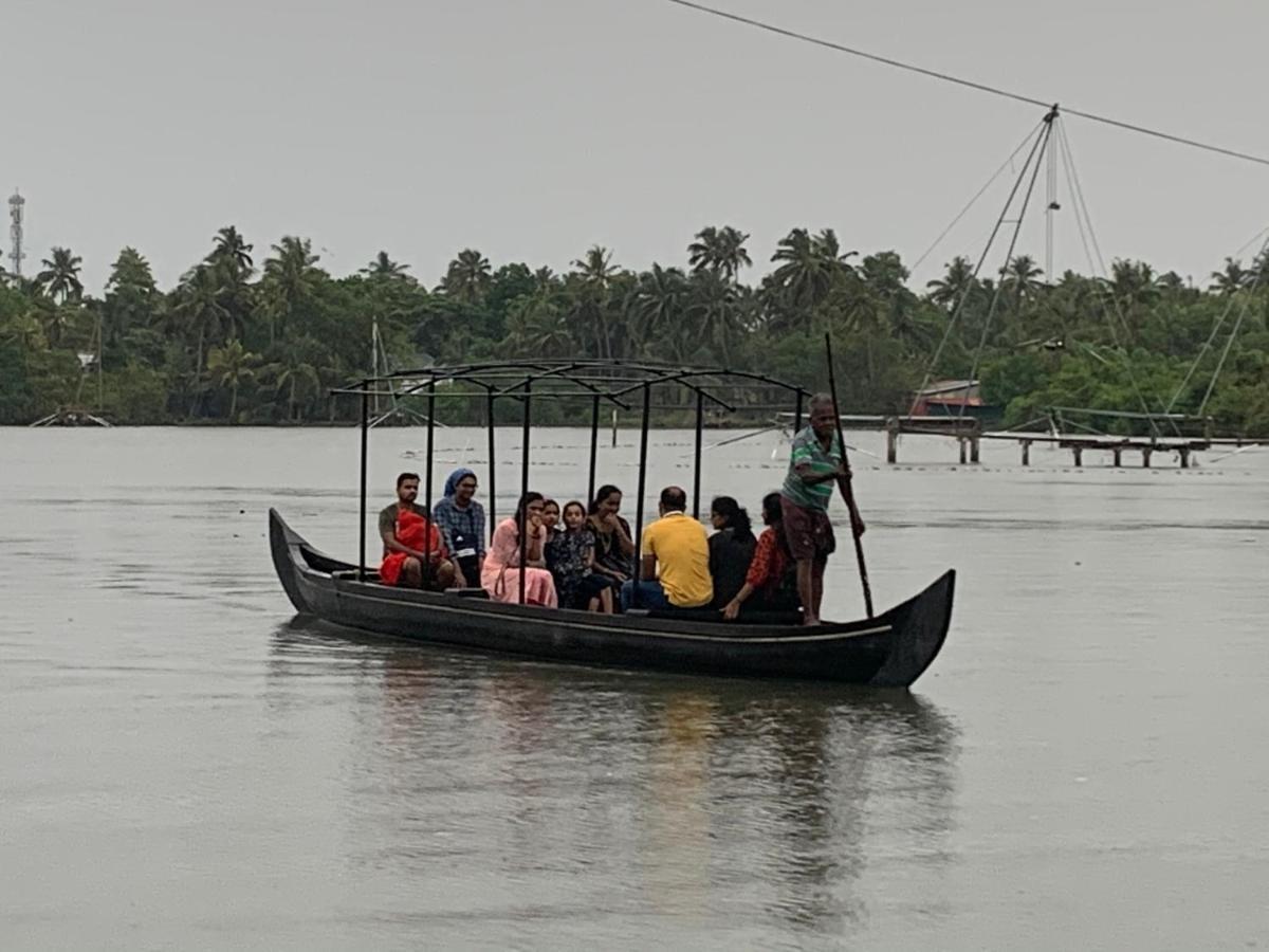 Kallanchery Retreat Kochi Екстериор снимка