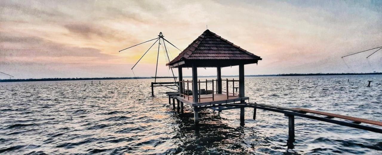 Kallanchery Retreat Kochi Екстериор снимка